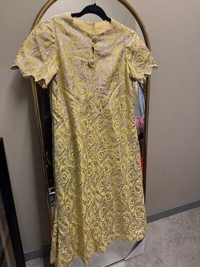 Yellow Swirl Lace Midi Dress - Elegant Women's Dress